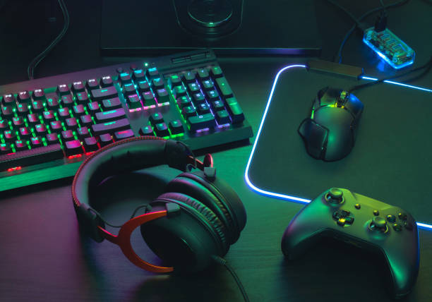 Behind the Scenes of Online Game Design